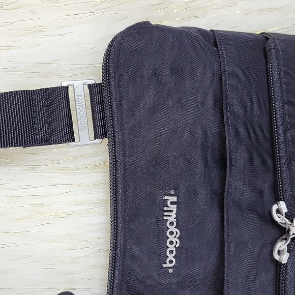 Baggallini Purse - Picture 4 of 8